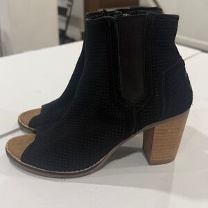 Toms suede peep heel